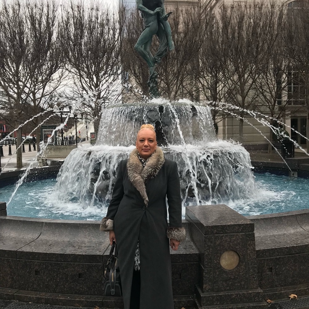 Meet your Posher, Norma